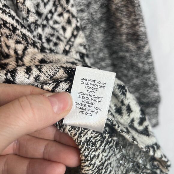 Westport Busy Maximalist Aztec Southwestern Knit Sweater Metallic Size Medium - Picture 8 of 9